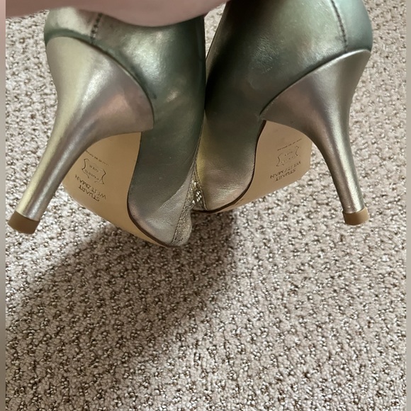 Stuart Weizman Size 4.5 - Picture 2 of 3